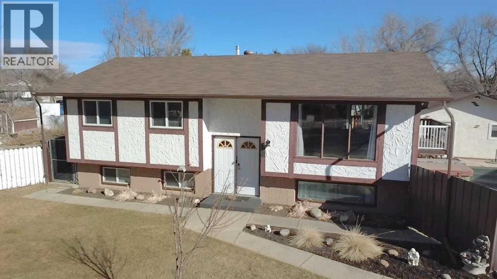 52 Cypress Way Se, Medicine Hat, Alberta  T1B 1G7 - Photo 5 - A2286532