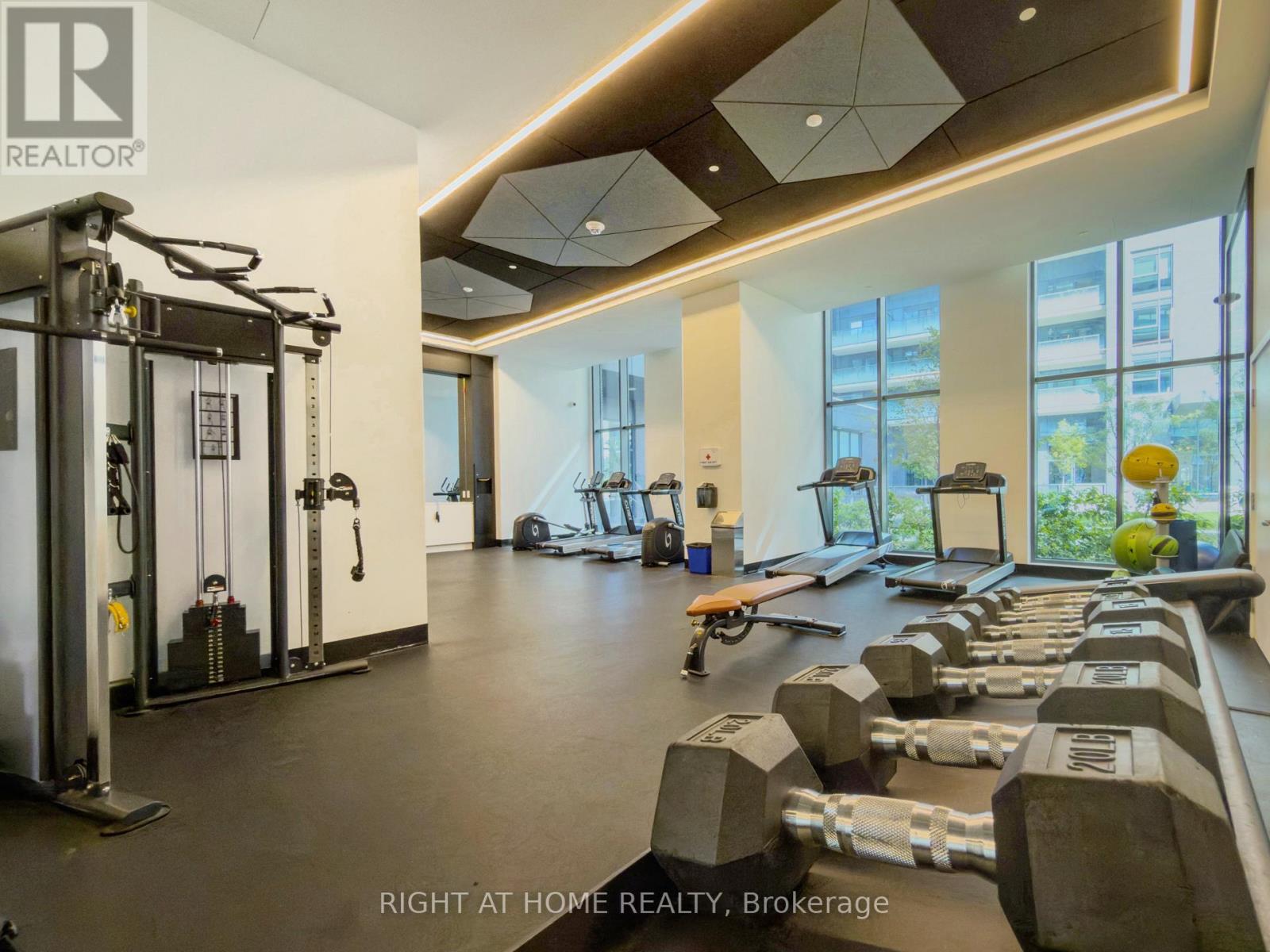 1404 - 30 Samuel Wood Way, Toronto (Islington-City Centre West), Ontario  M9B 0C9 - Photo 32 - W12820740