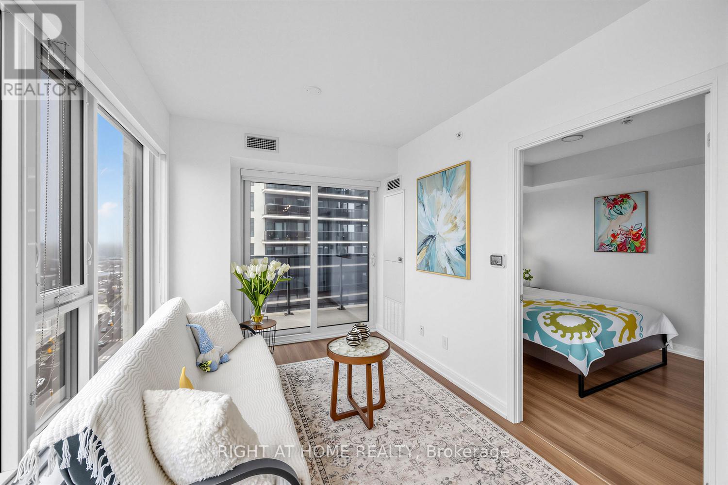 1404 - 30 Samuel Wood Way, Toronto (Islington-City Centre West), Ontario  M9B 0C9 - Photo 6 - W12820740