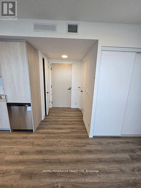 2112 - 195 Commerce Street, Vaughan (Vaughan Corporate Centre), Ontario  L4K 0P9 - Photo 4 - N12859772