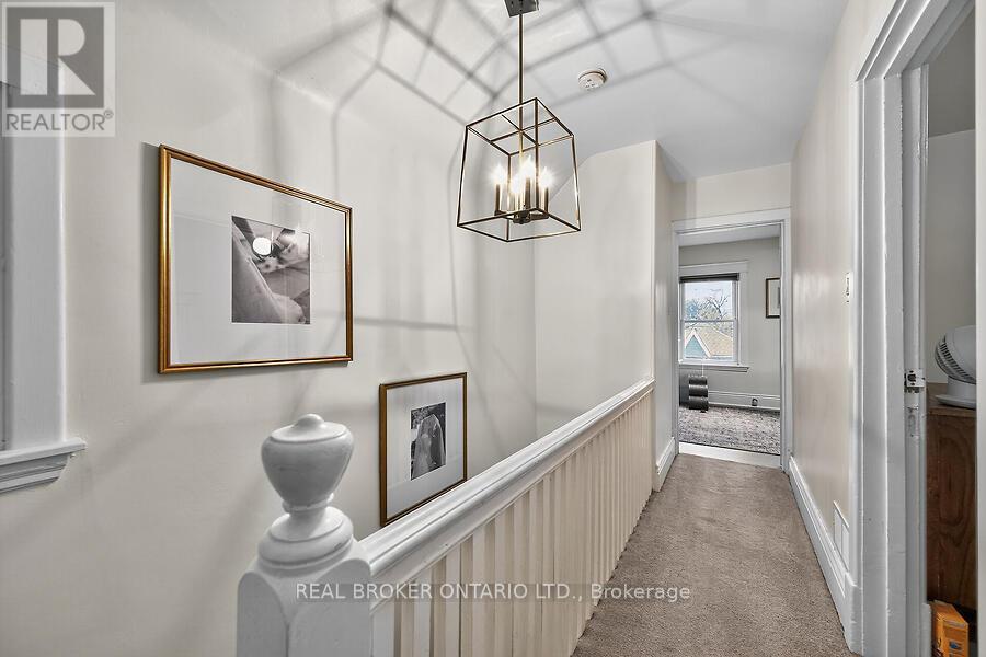 58 East Bend Avenue N, Hamilton, Ontario  L8L 7E3 - Photo 9 - X12859774