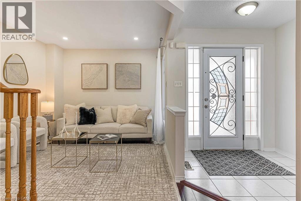 2831 Westbury Court, Mississauga, Ontario  L5M 6B4 - Photo 3 - 40806809