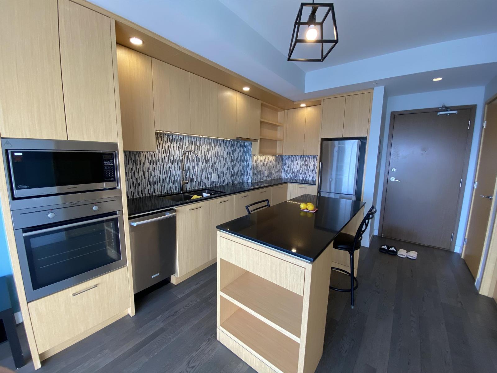 3204 13495 Central Avenue, Surrey, British Columbia  V3T 0K2 - Photo 6 - R3090731