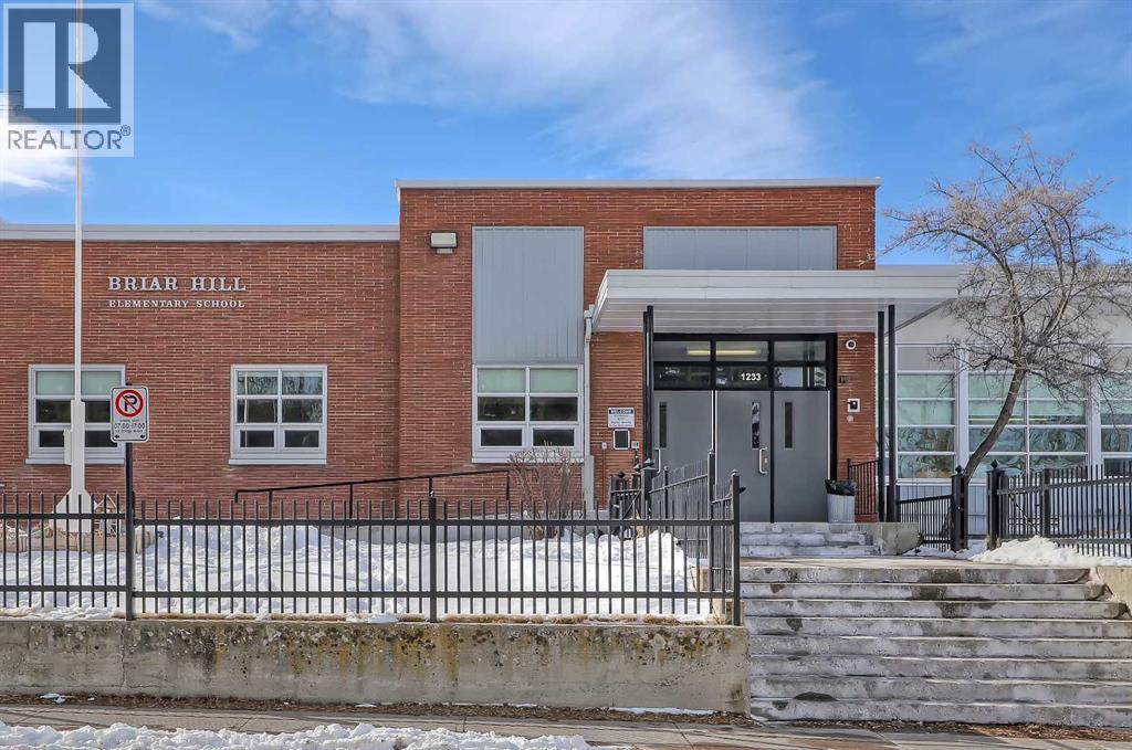 13 Hawthorne Crescent Nw, Calgary, Alberta  T2N 3V4 - Photo 35 - A2289174