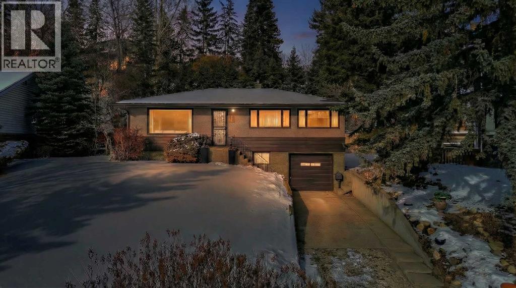 13 Hawthorne Crescent NW, Calgary, Alberta