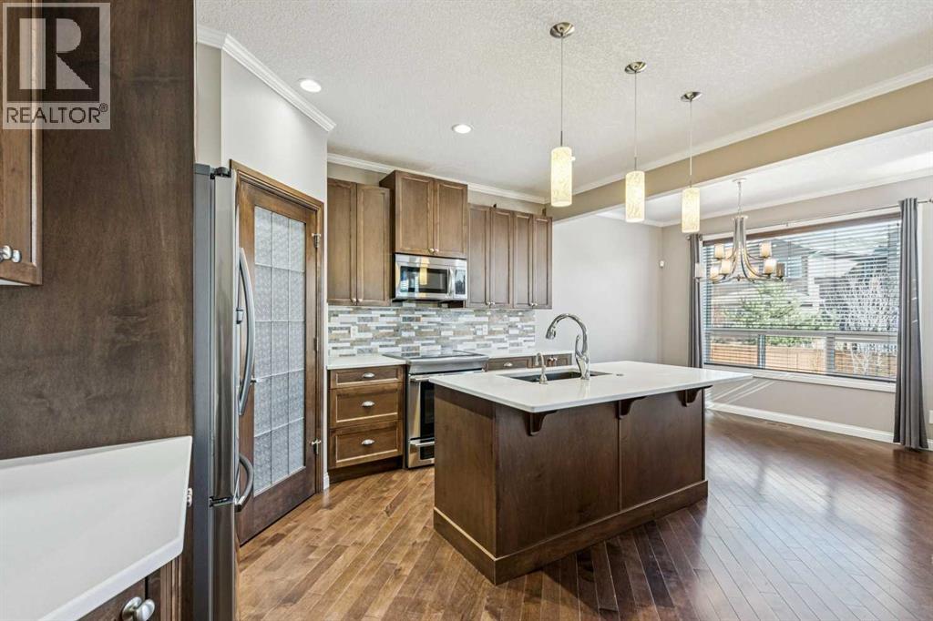 163 Cougar Ridge Manor Sw, Calgary, Alberta  T3H 0V3 - Photo 10 - A2290577