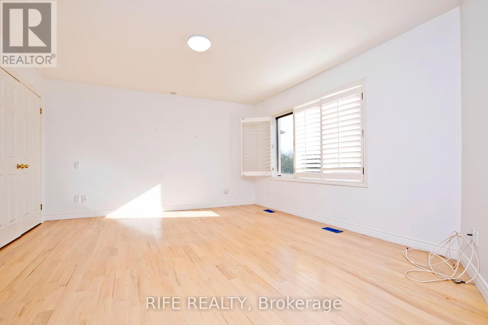 573 Old Orchard Grove, Toronto (Bedford Park-Nortown), Ontario  M5M 2H2 - Photo 15 - C12859800