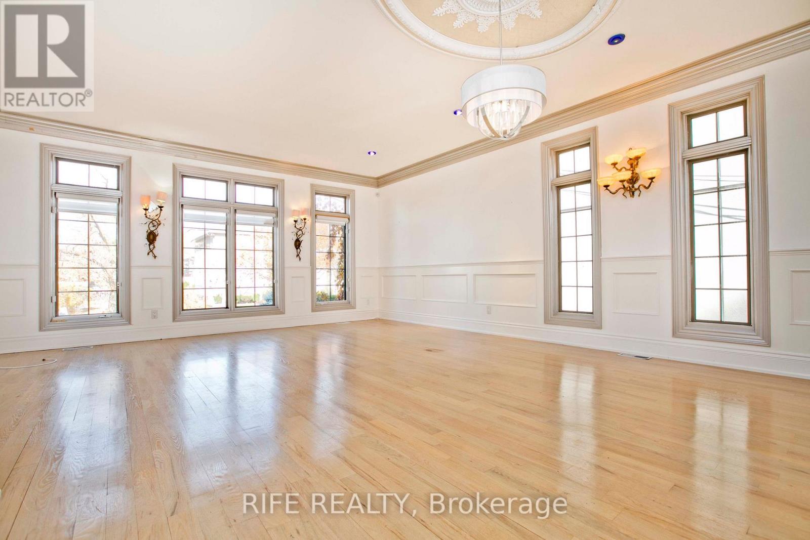 573 Old Orchard Grove, Toronto (Bedford Park-Nortown), Ontario  M5M 2H2 - Photo 5 - C12859800