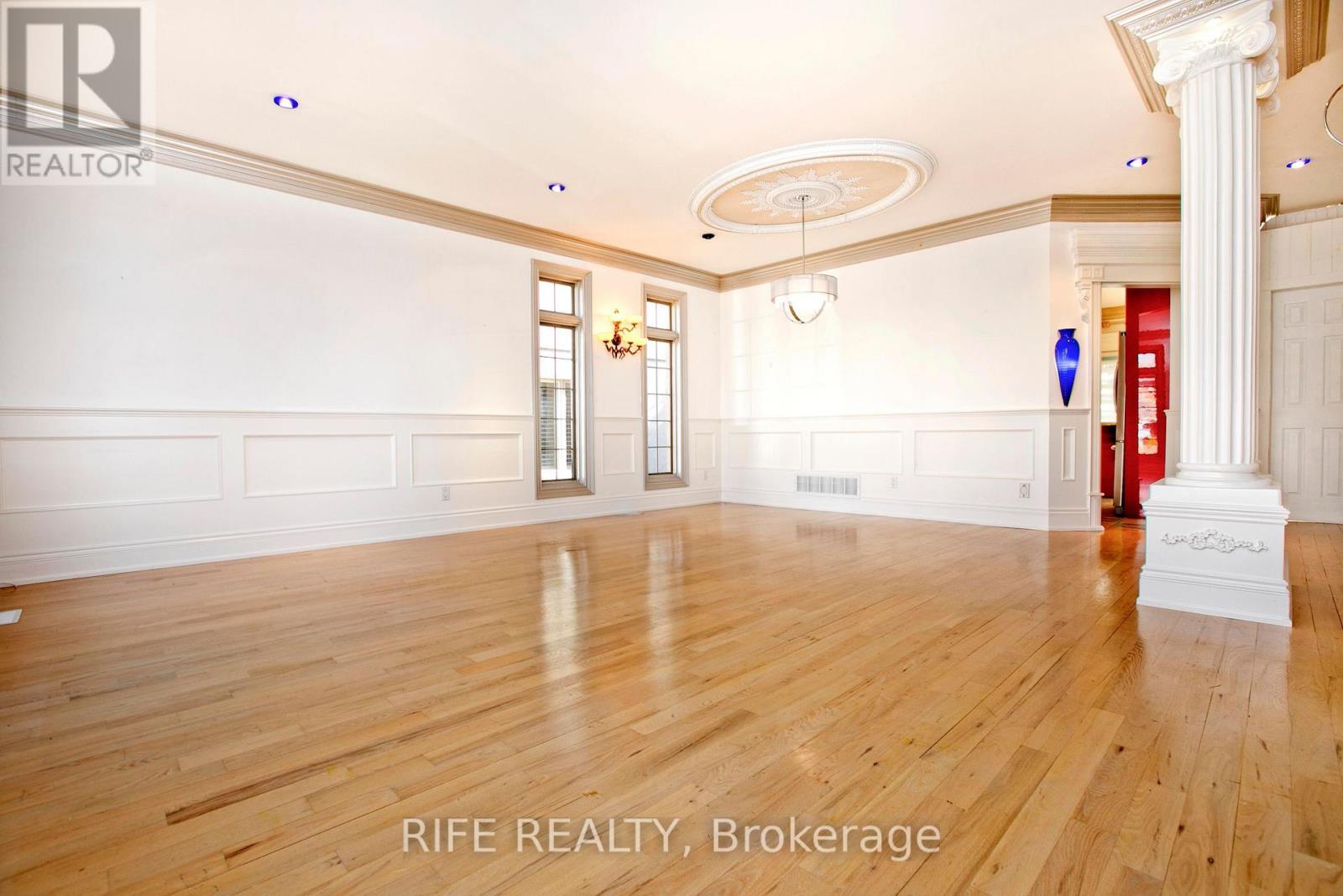 573 Old Orchard Grove, Toronto (Bedford Park-Nortown), Ontario  M5M 2H2 - Photo 6 - C12859800