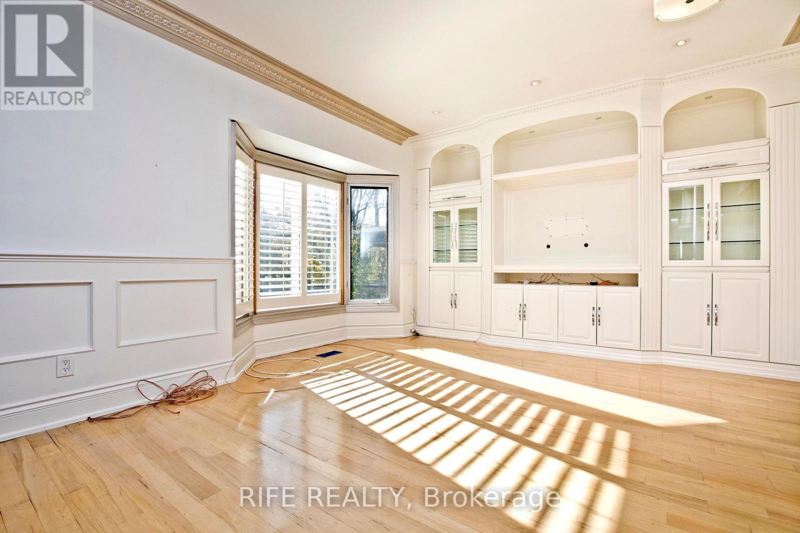 573 Old Orchard Grove, Toronto (Bedford Park-Nortown), Ontario  M5M 2H2 - Photo 8 - C12859800