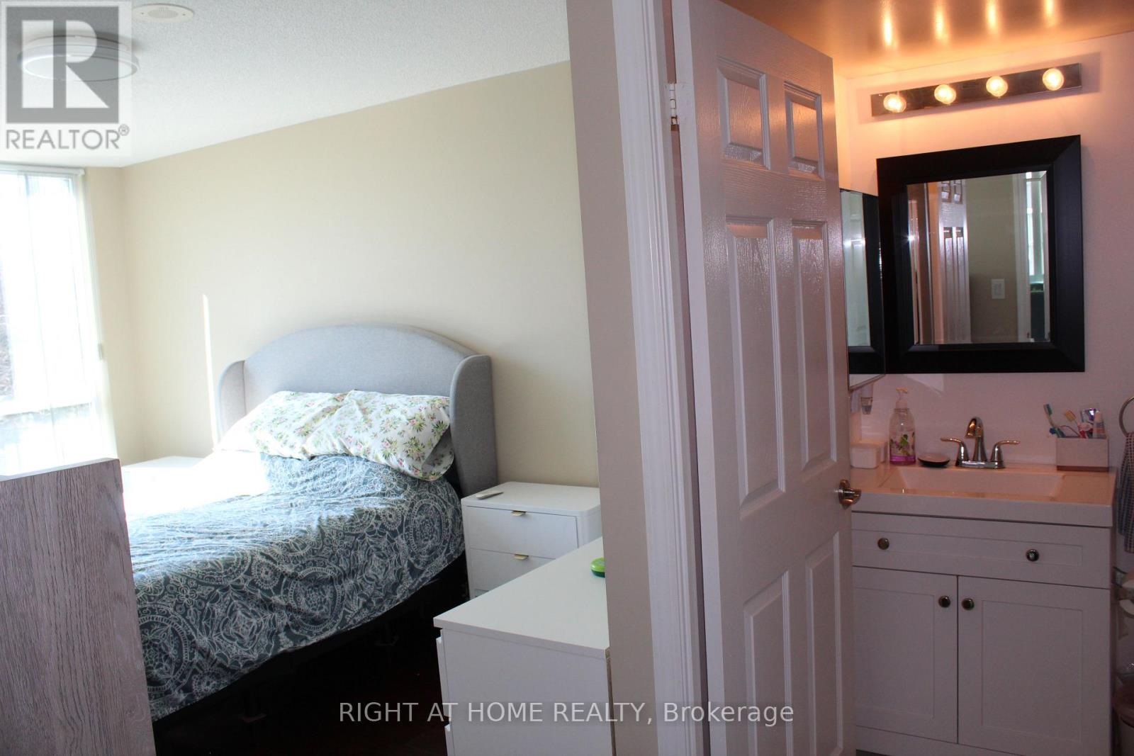 209 - 88 Grangeway Avenue, Toronto (Woburn), Ontario  M1H 0A2 - Photo 17 - E12859794