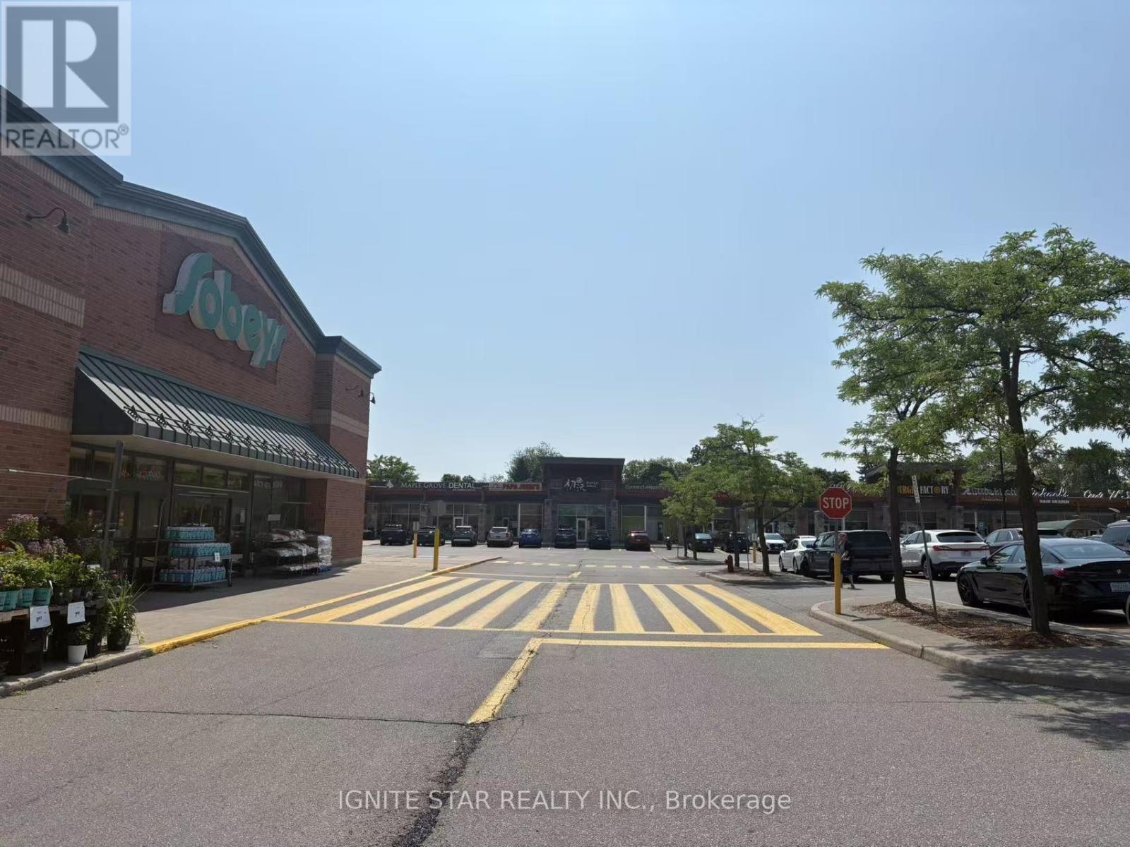 11 - 511 Maple Grove Dr Drive, Oakville (Fd Ford), Ontario  L6J 4W3 - Photo 7 - W12859786