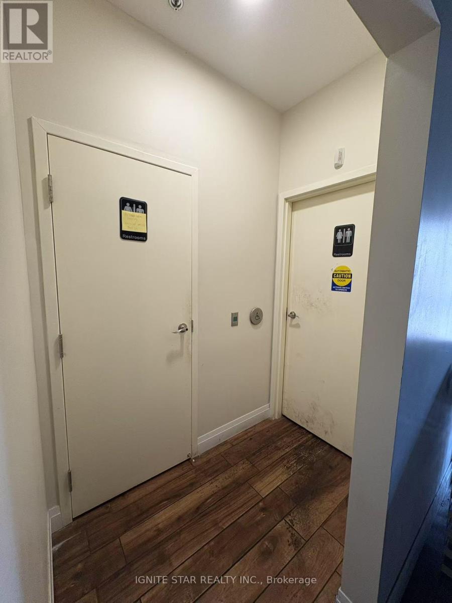 11 - 511 Maple Grove Dr Drive, Oakville (Fd Ford), Ontario  L6J 4W3 - Photo 8 - W12859786