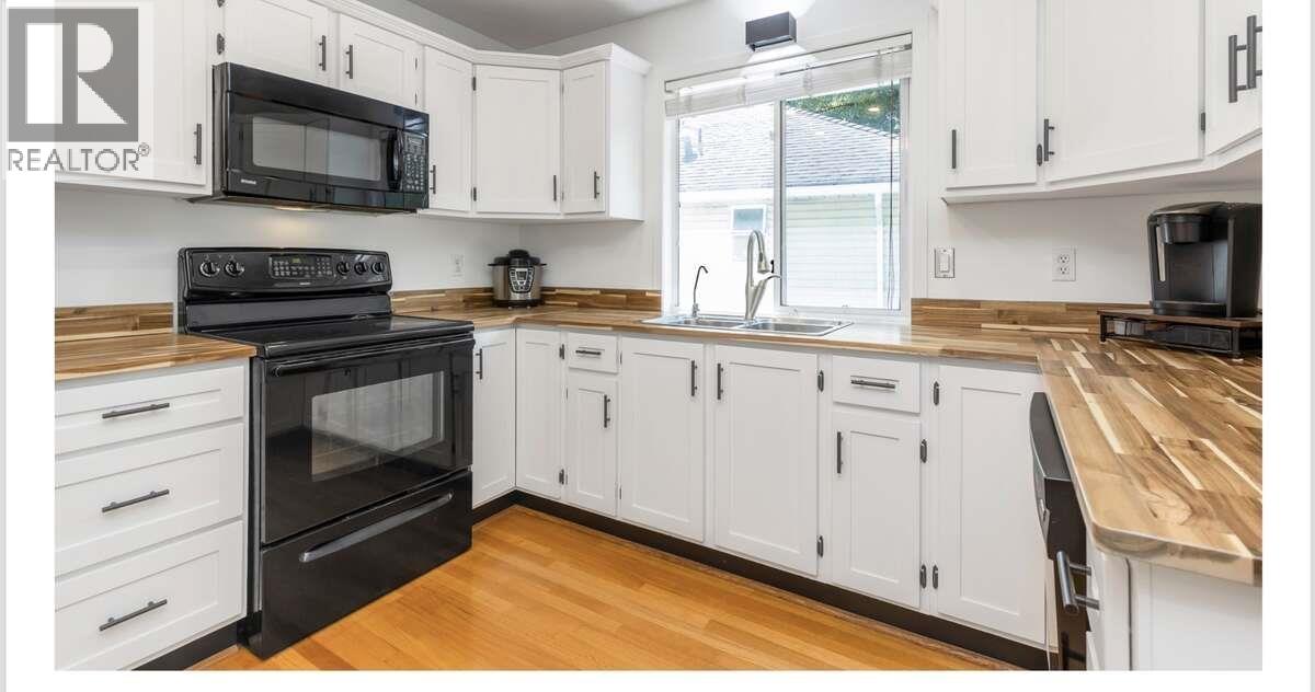 23053 125a Avenue, Maple Ridge, British Columbia  V2X 0S2 - Photo 12 - R3096606