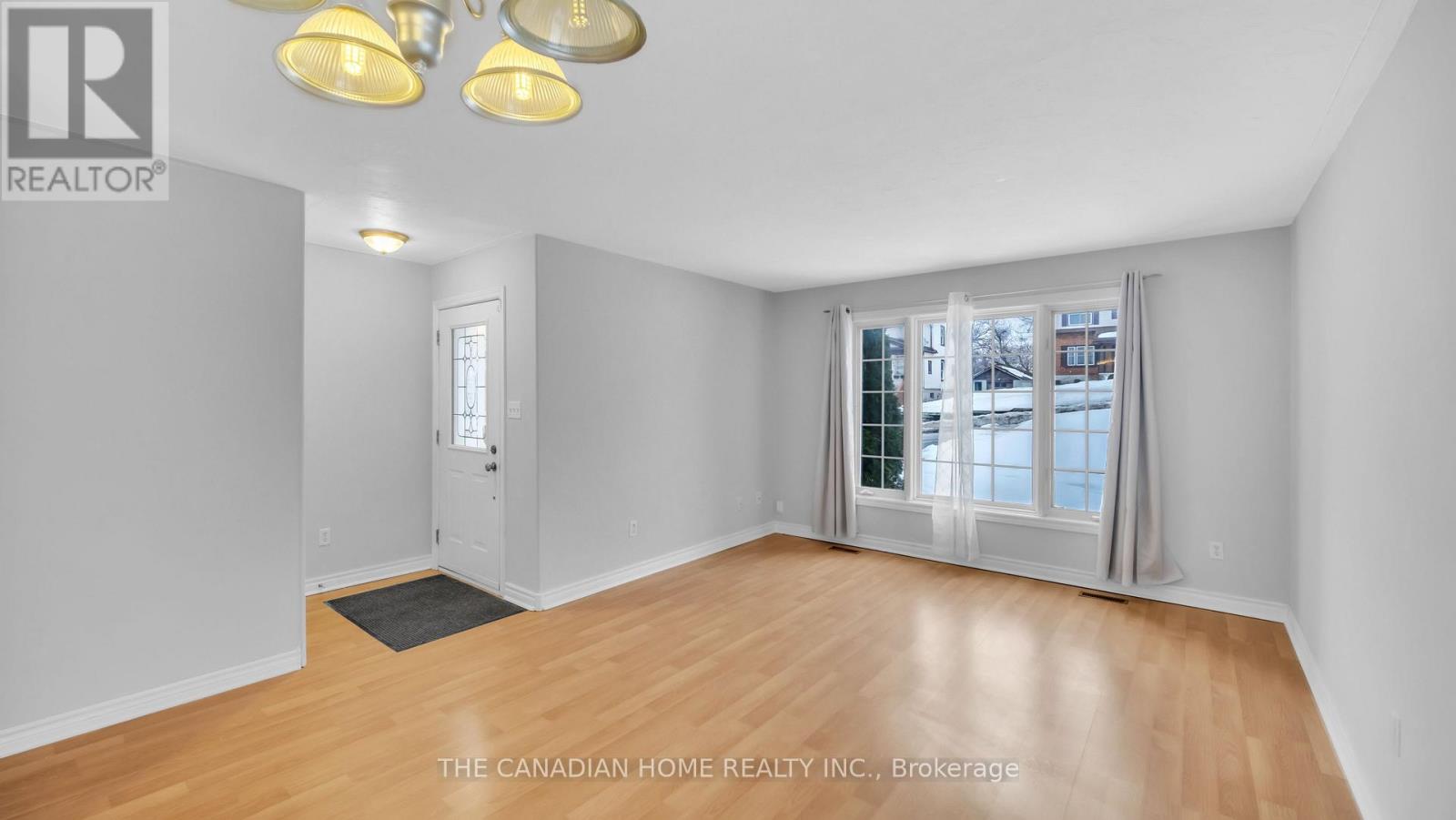 196 Lingham Street, Belleville (Belleville Ward), Ontario  K8N 3T4 - Photo 5 - X12859784