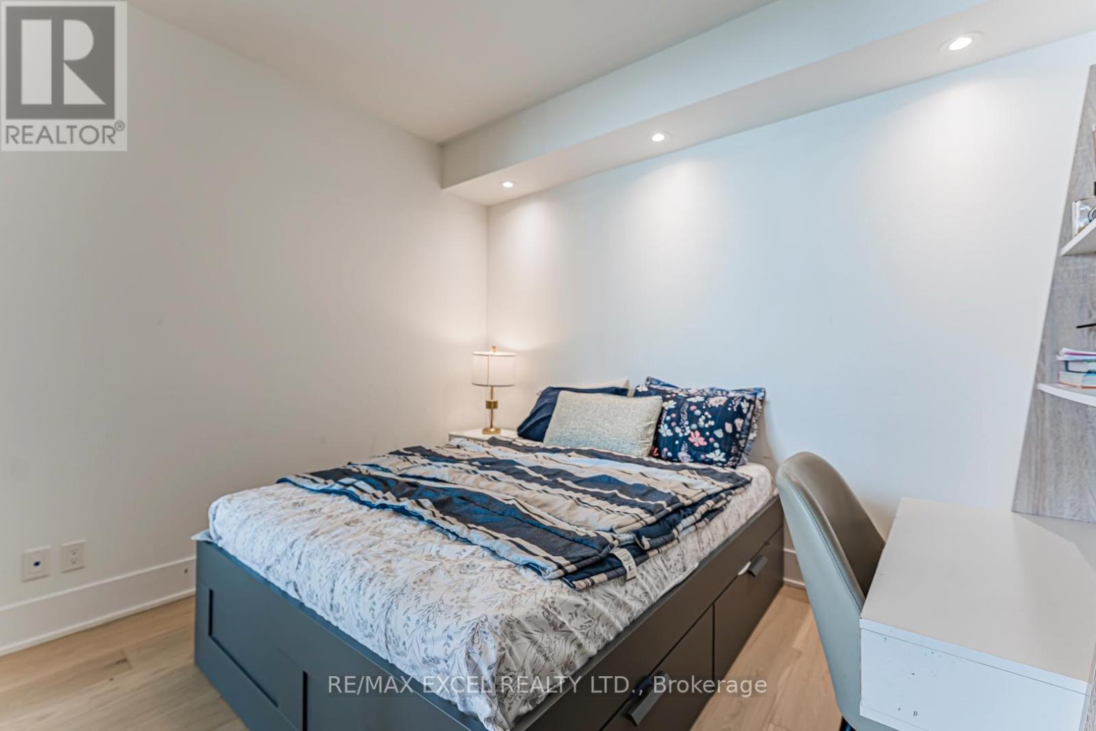 510 - 1 Edgewater Drive, Toronto (Waterfront Communities), Ontario  M5A 0L1 - Photo 24 - C12859798