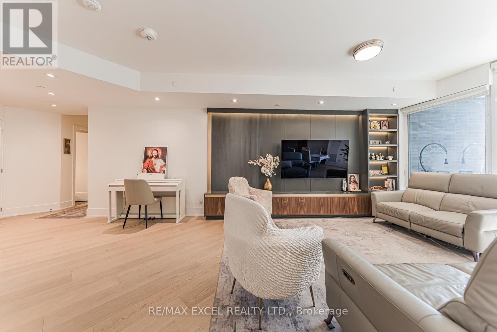 510 - 1 Edgewater Drive, Toronto (Waterfront Communities), Ontario  M5A 0L1 - Photo 22 - C12859798