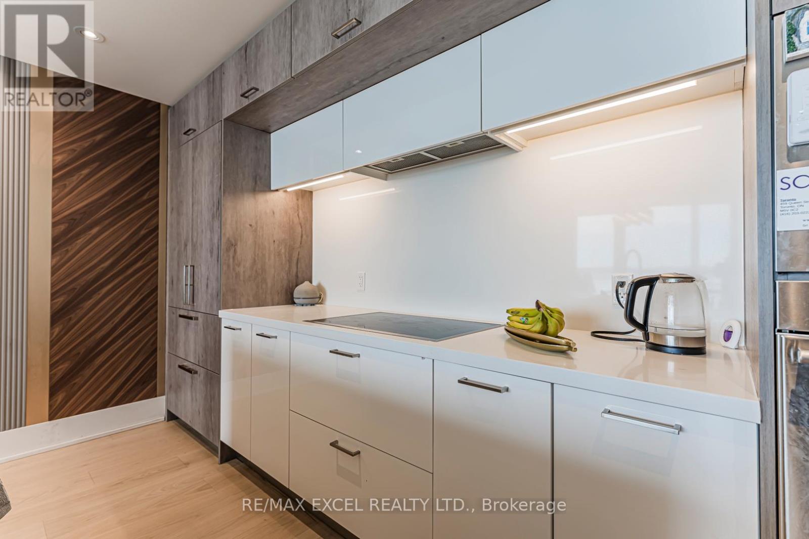 510 - 1 Edgewater Drive, Toronto (Waterfront Communities), Ontario  M5A 0L1 - Photo 18 - C12859798