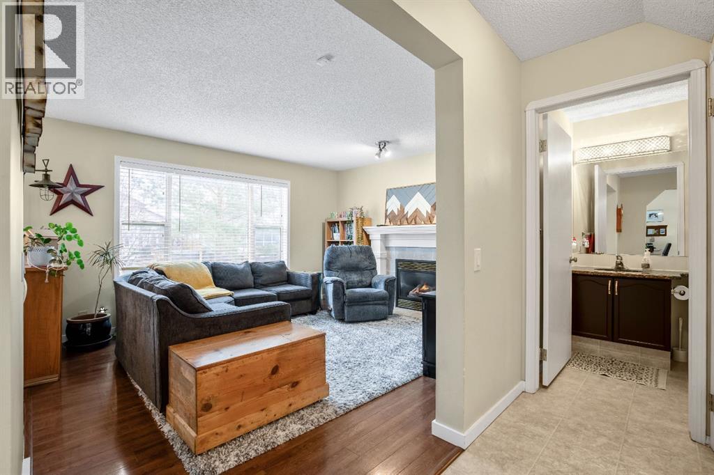 42 Douglas Glen Green Se, Calgary, Alberta  T2Z 2N1 - Photo 11 - A2290650