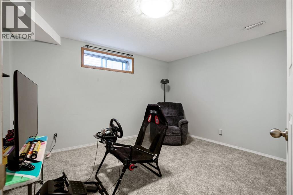 42 Douglas Glen Green Se, Calgary, Alberta  T2Z 2N1 - Photo 39 - A2290650