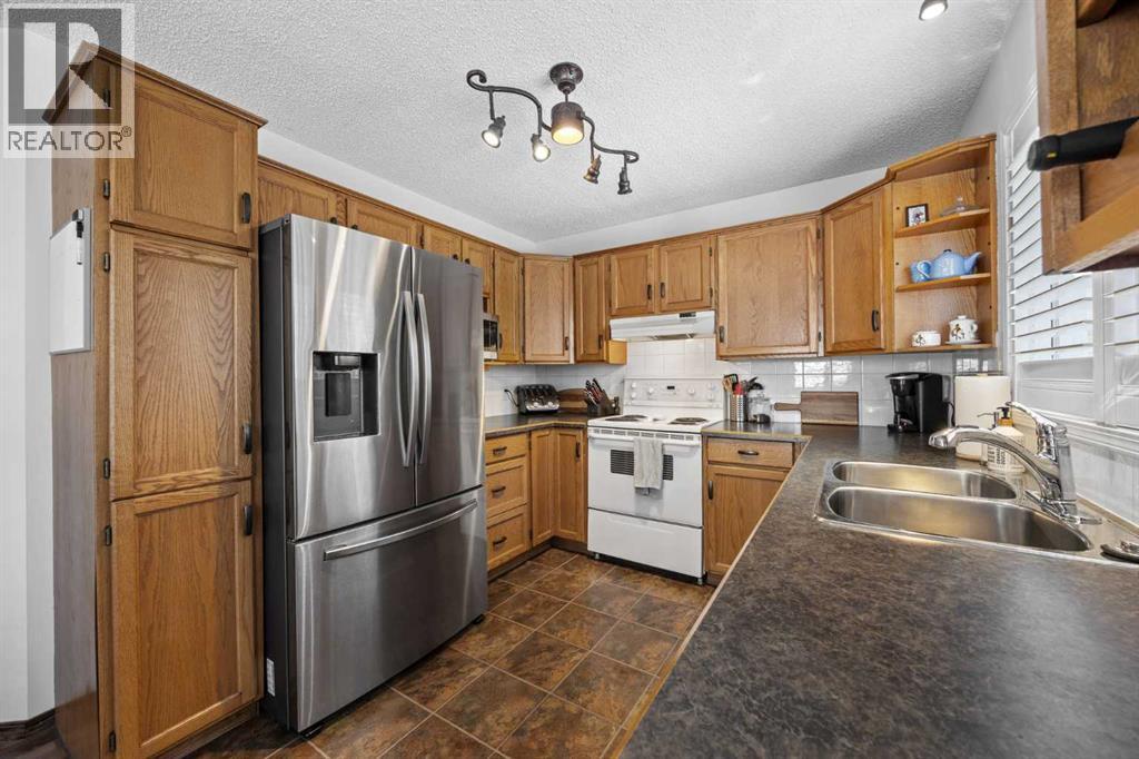 292 Douglas Ridge Close Se, Calgary, Alberta  T2Z 2M4 - Photo 7 - A2291748