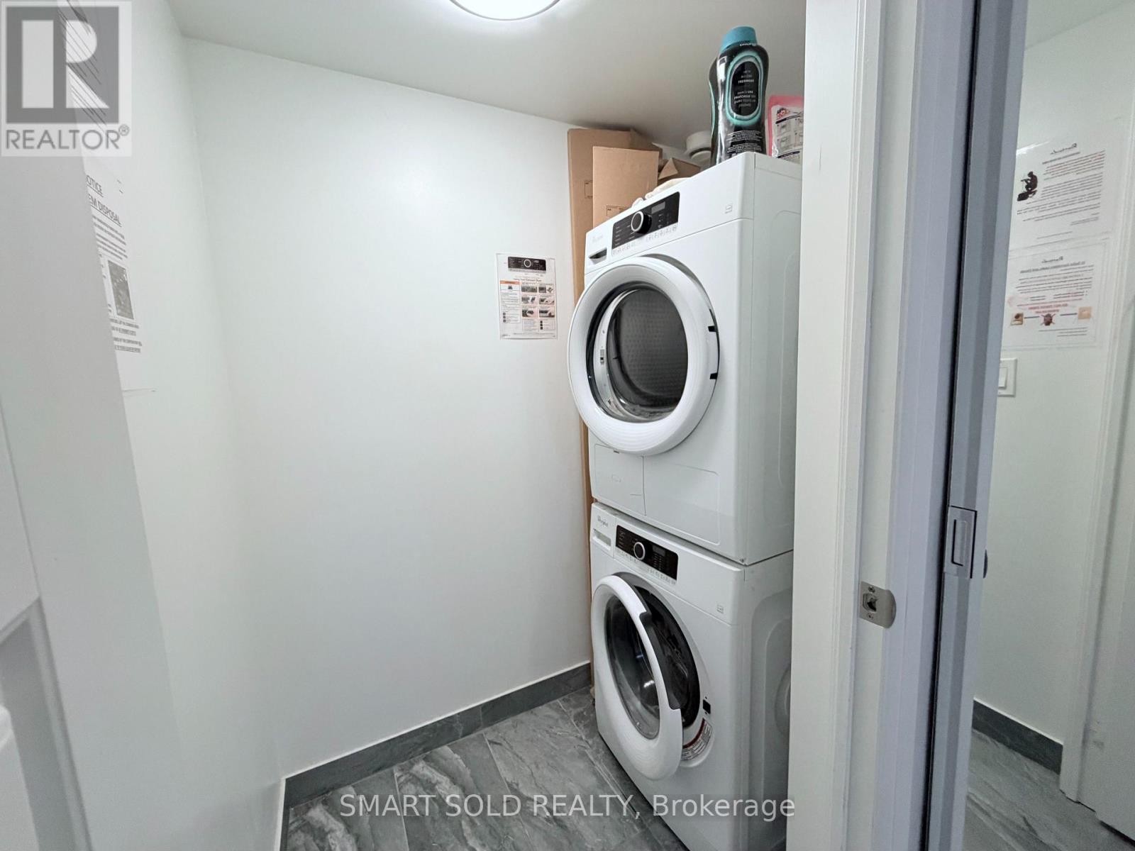 1509 - 15 Water Walk Drive, Markham (Unionville), Ontario  L3P 1N3 - Photo 9 - N12817790