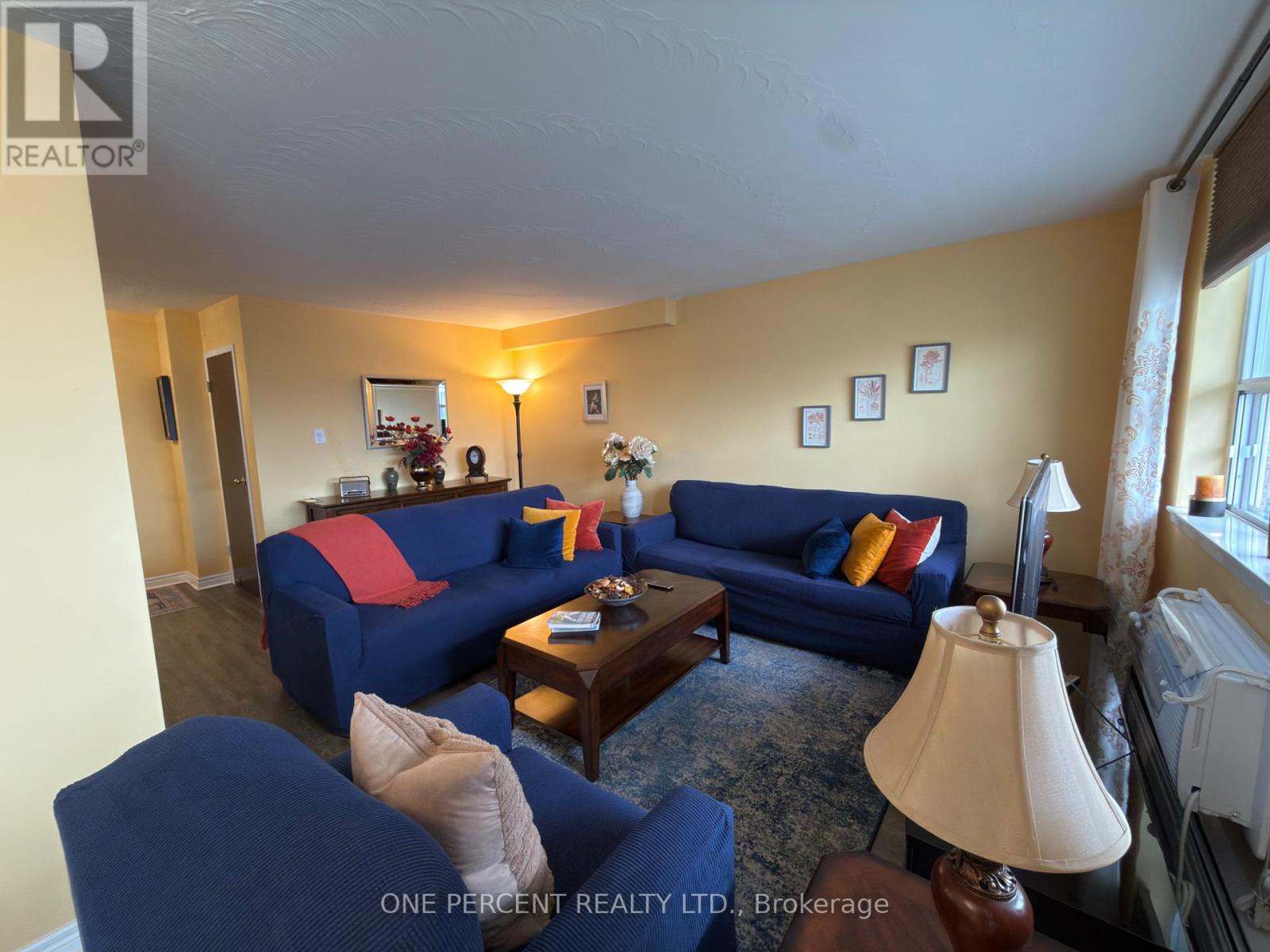 1002 - 359 Geneva Street, St. Catharines (Fairview), Ontario  L2N 2G5 - Photo 8 - X12811060