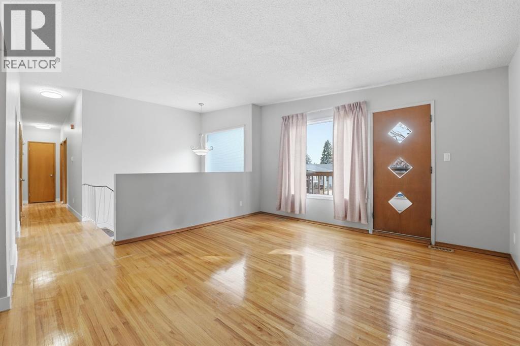 808 68 Avenue Nw, Calgary, Alberta  T2K 0N1 - Photo 5 - A2290453