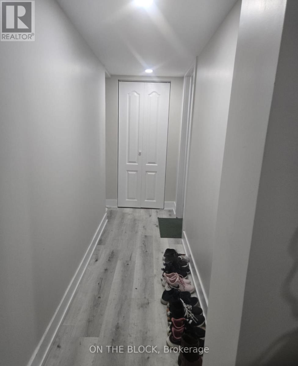 103 Fitzgibbon Avenue E, Toronto (Eglinton East), Ontario  M1K 4A4 - Photo 4 - E12859810