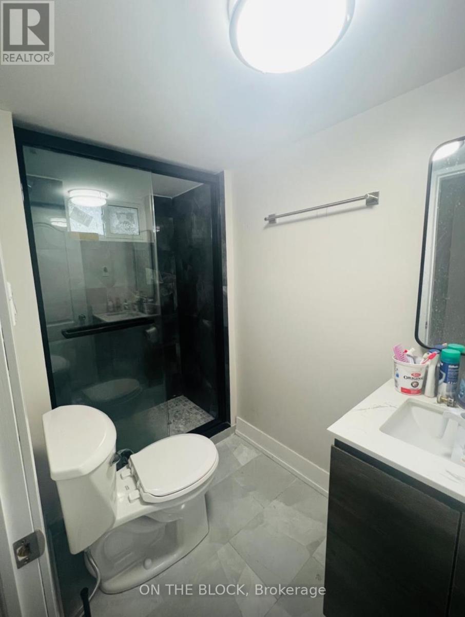 103 Fitzgibbon Avenue E, Toronto (Eglinton East), Ontario  M1K 4A4 - Photo 6 - E12859810