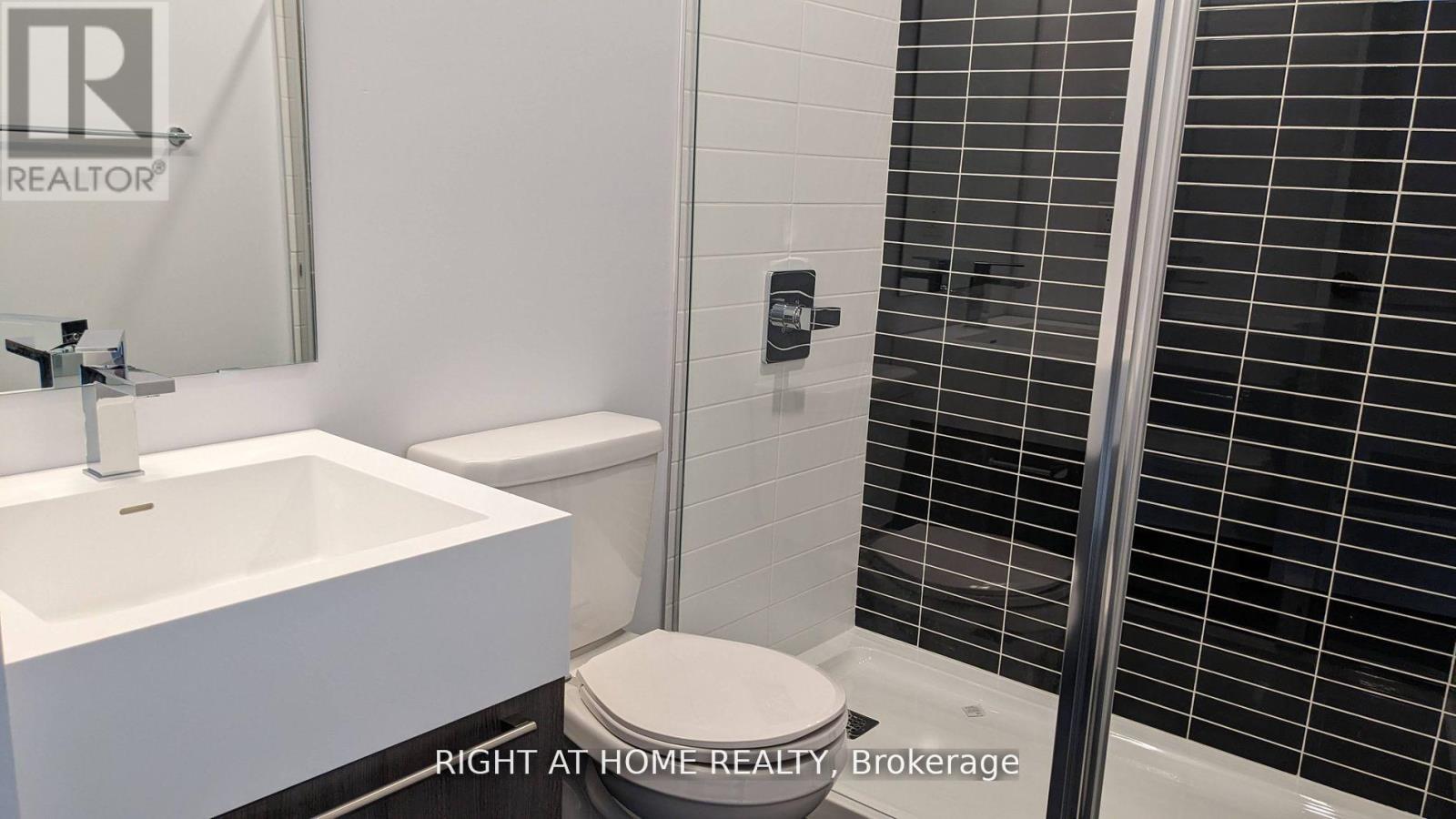 307 - 25 Neighbourhood Lane, Toronto (Stonegate-Queensway), Ontario  M8Y 0C4 - Photo 9 - W12859814