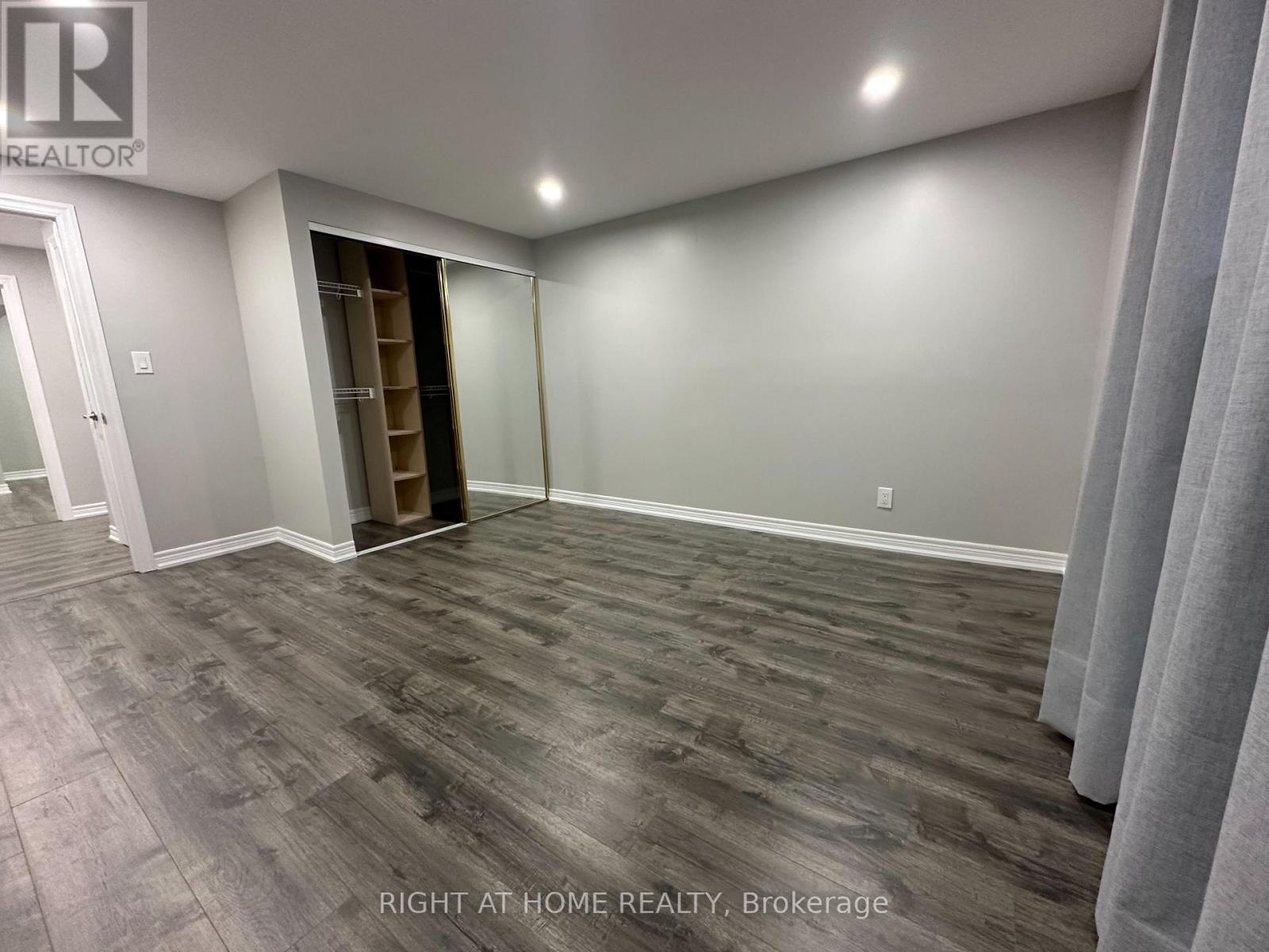 3252 Palmer Drive, Burlington (Palmer), Ontario  L7M 1M1 - Photo 13 - W12859822