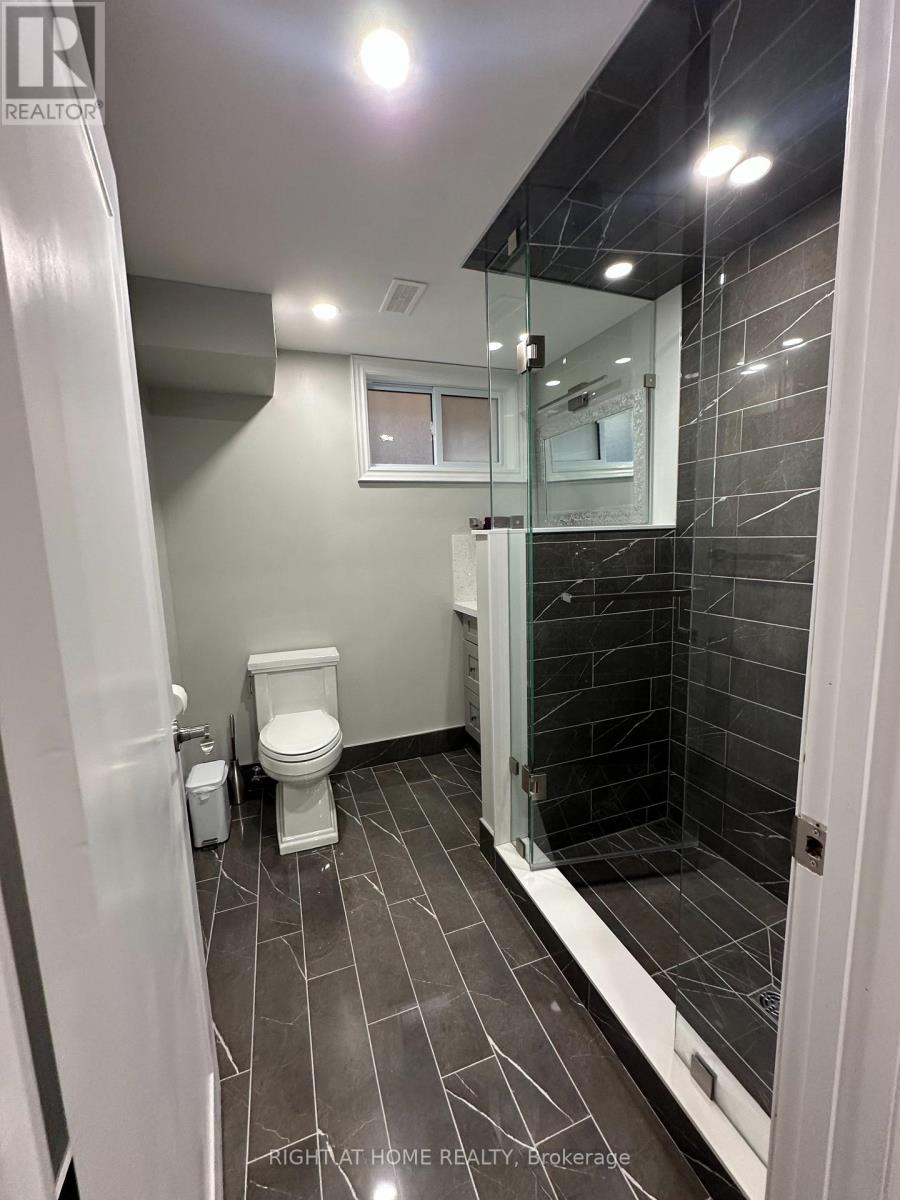 3252 Palmer Drive, Burlington (Palmer), Ontario  L7M 1M1 - Photo 14 - W12859822