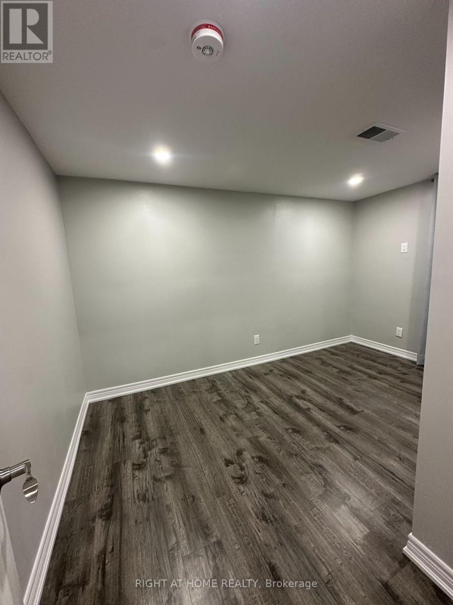 3252 Palmer Drive, Burlington (Palmer), Ontario  L7M 1M1 - Photo 18 - W12859822