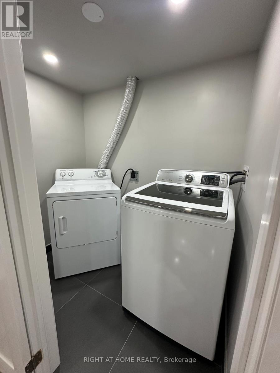 3252 Palmer Drive, Burlington (Palmer), Ontario  L7M 1M1 - Photo 8 - W12859822