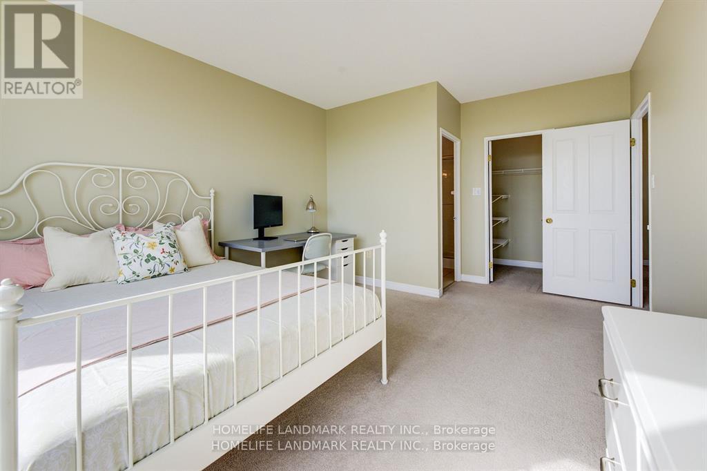 608 - 255 Keats Way, Waterloo, Ontario  N2L 6N6 - Photo 9 - X12859806