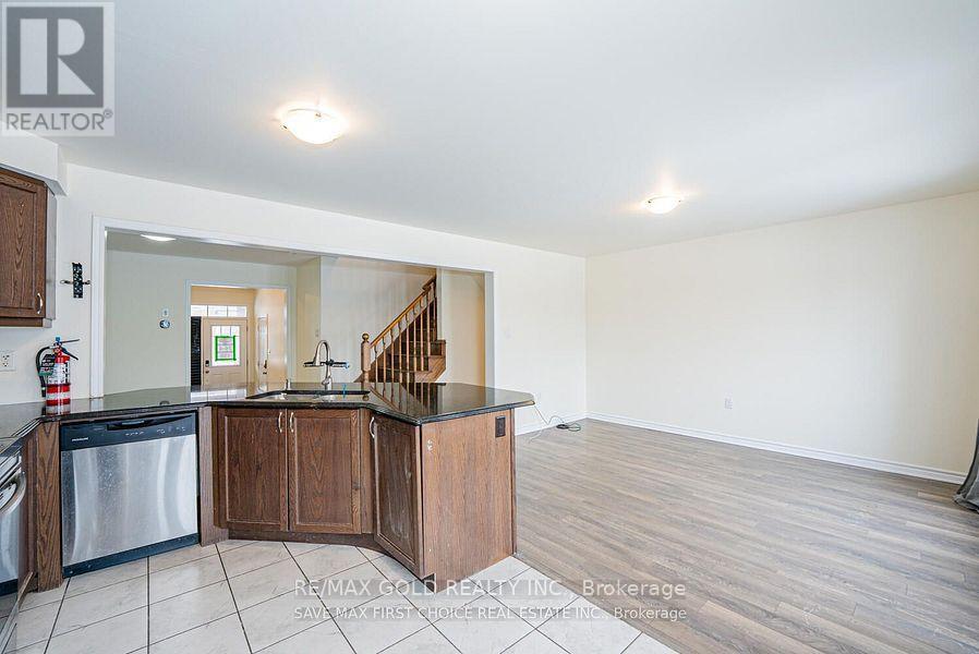 138 Watermill Street, Kitchener, Ontario  N2P 0H3 - Photo 11 - X12859808