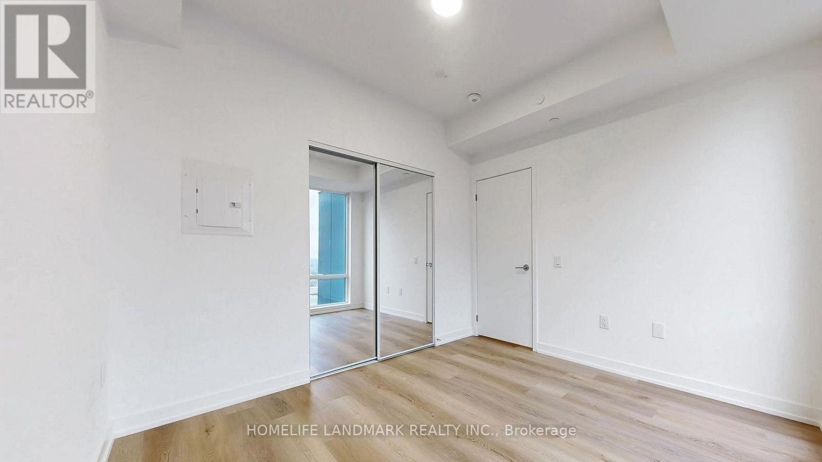 1309 - 395 Square One Drive, Mississauga (City Centre), Ontario  L5B 0P6 - Photo 7 - W12837326