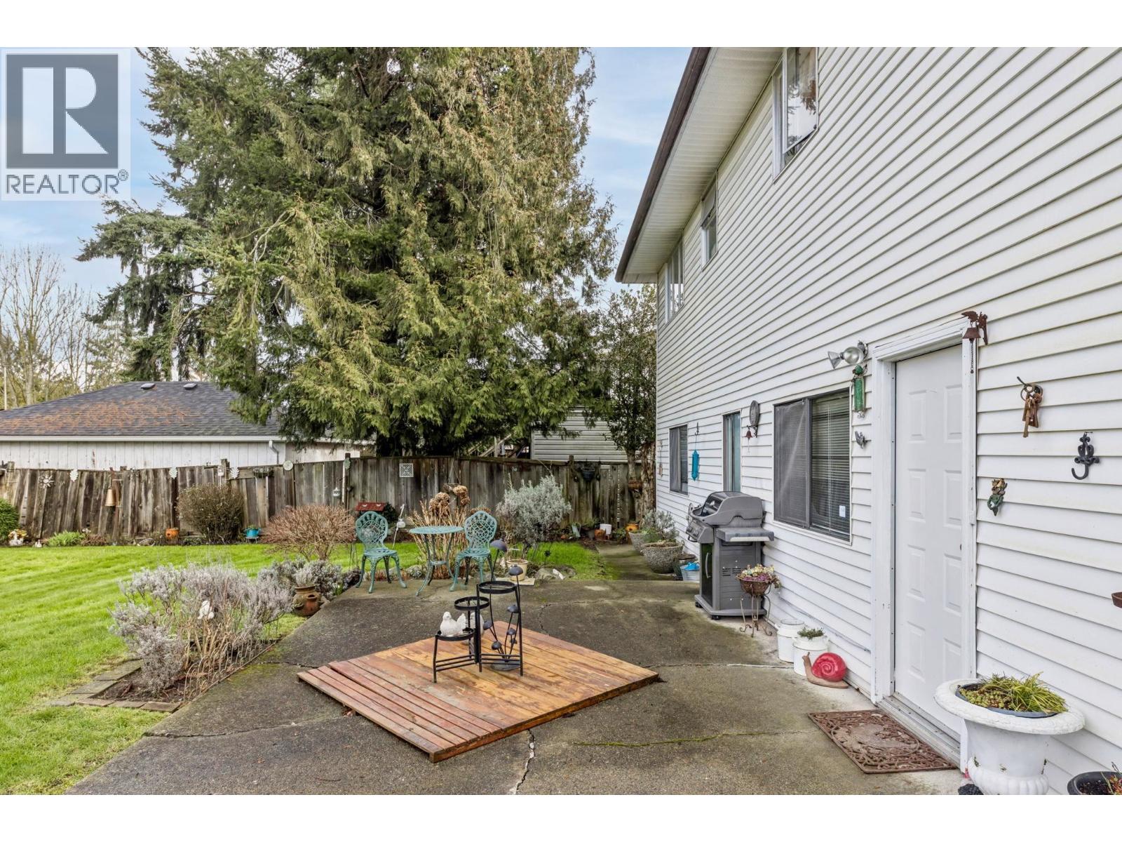 Listing Picture 29 of 34 : 17311 WESTMINSTER HIGHWAY, Richmond / 烈治文 - 魯藝地產 Yvonne Lu Group - MLS Medallion Club Member