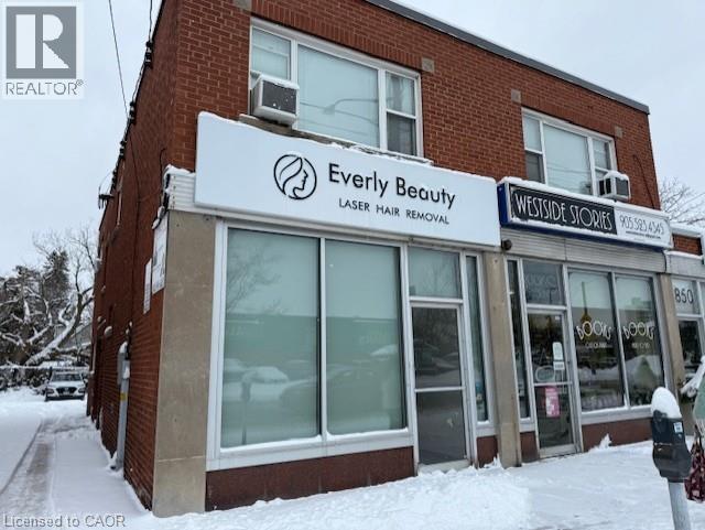 854 KING Street W, Hamilton, Ontario