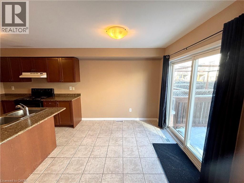 3319 Mikalda Road, Burlington, Ontario  L7M 0K8 - Photo 7 - 40801865