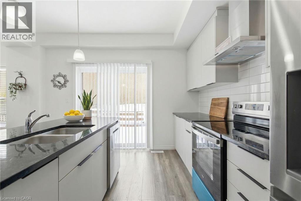 59 Monarch Woods Drive, Kitchener, Ontario  N2P 0K1 - Photo 10 - 40810545