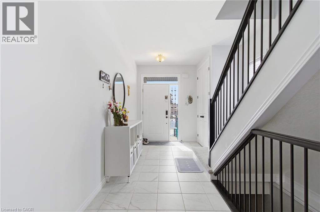 59 Monarch Woods Drive, Kitchener, Ontario  N2P 0K1 - Photo 6 - 40810545