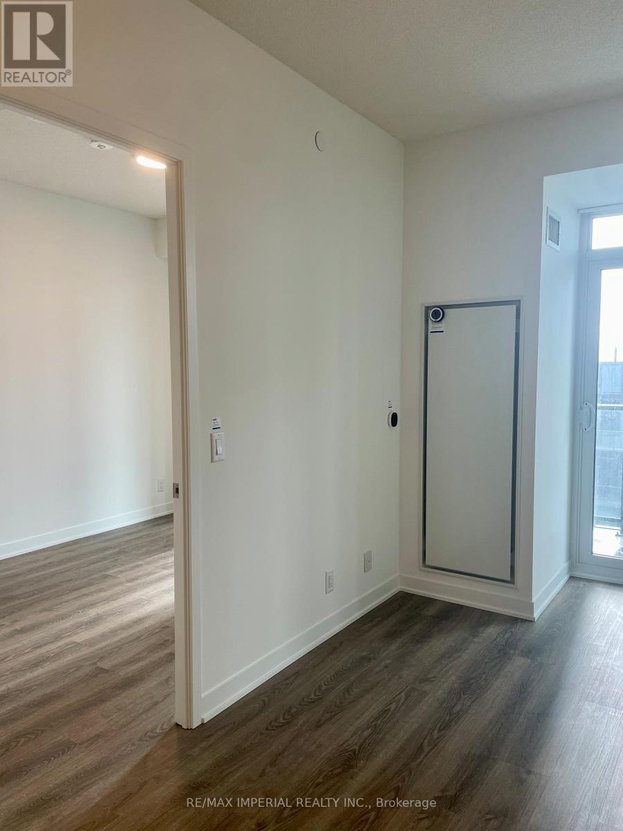 2107 - 180 Front Street, Toronto, Ontario  M5A 0K9 - Photo 17 - C12859832