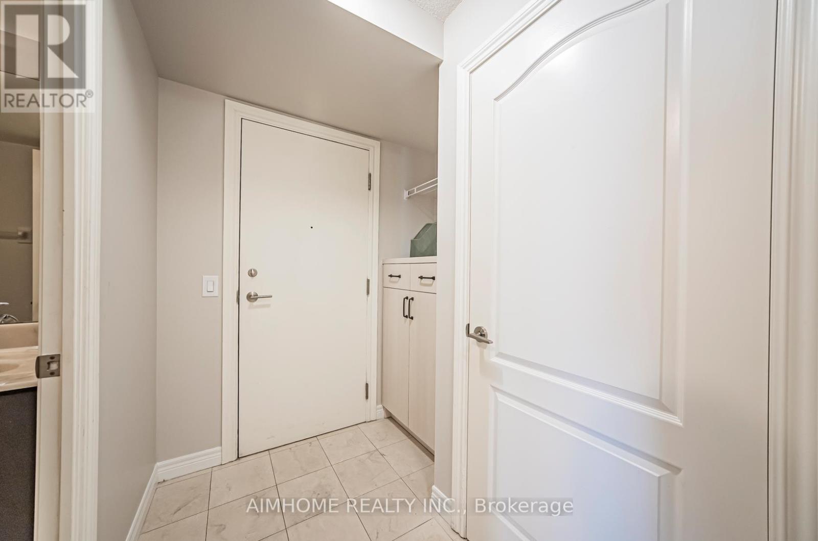 2507 - 60 Town Centre Court, Toronto, Ontario  M1P 0B1 - Photo 4 - E12859838