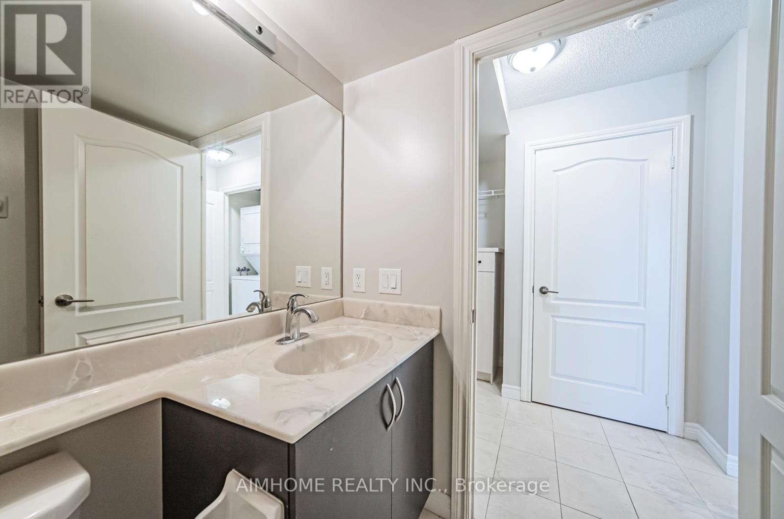 2507 - 60 Town Centre Court, Toronto, Ontario  M1P 0B1 - Photo 6 - E12859838