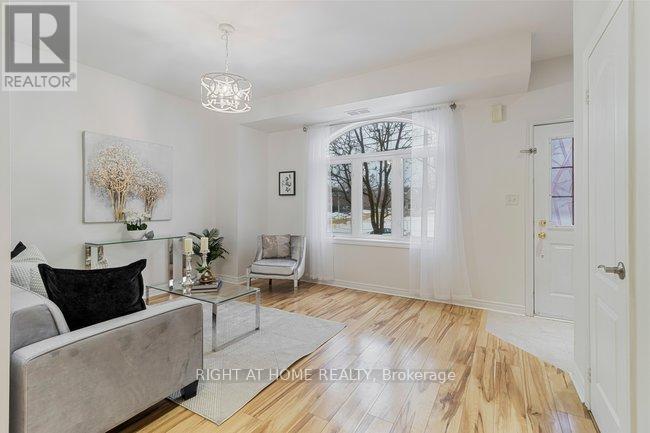 23 - 125 Hall Street W, Richmond Hill, Ontario  L4C 4N9 - Photo 18 - N12859834