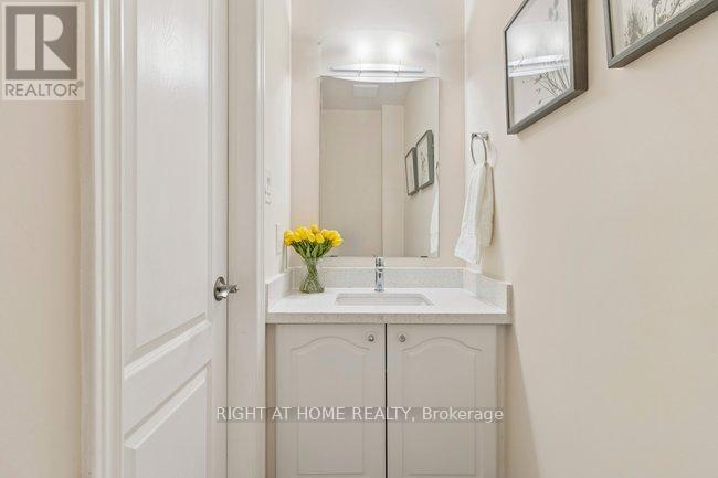 23 - 125 Hall Street W, Richmond Hill, Ontario  L4C 4N9 - Photo 21 - N12859834