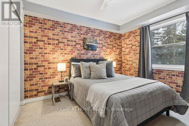 23 - 125 Hall Street W, Richmond Hill, Ontario  L4C 4N9 - Photo 23 - N12859834