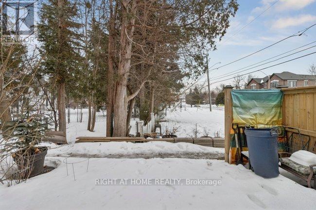 23 - 125 Hall Street W, Richmond Hill, Ontario  L4C 4N9 - Photo 43 - N12859834